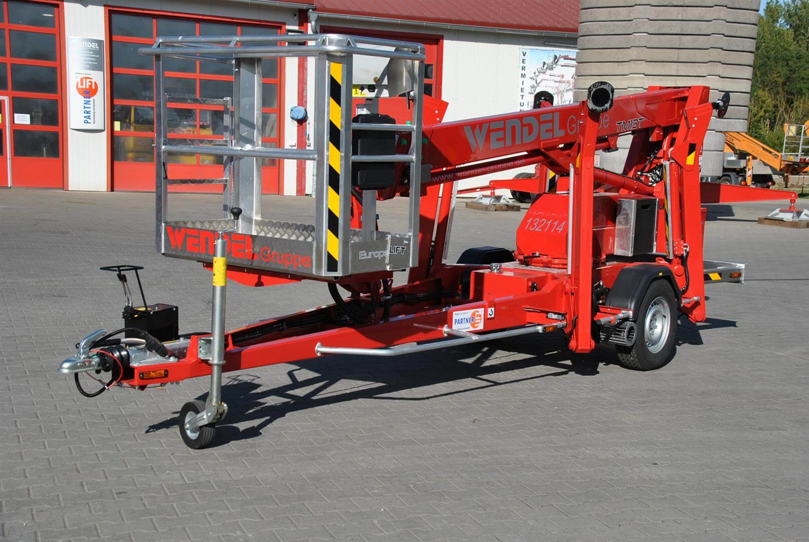 ATE13 - Anhänger-Arbeitsbühne Bj. 2021